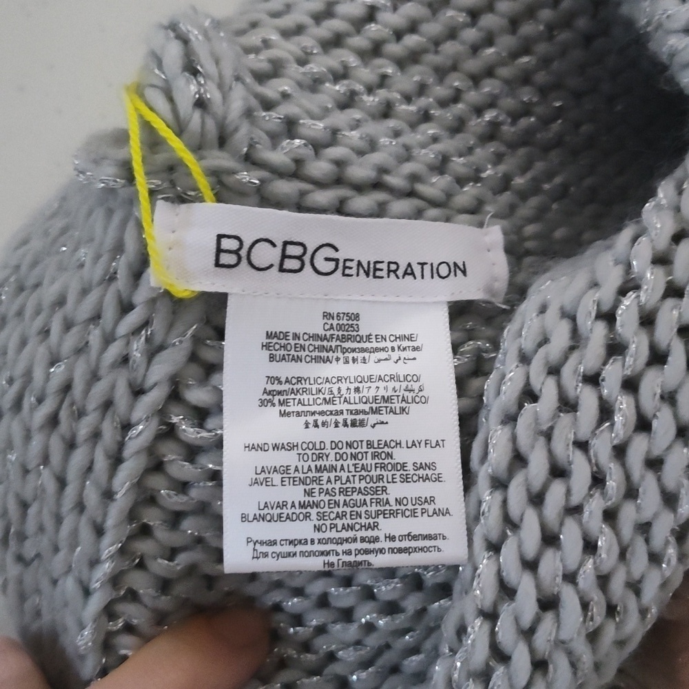 BCBGeneration Grey Mist Metallic Chunky Knit Infinity Loop Scarf - Picture 6 of 7